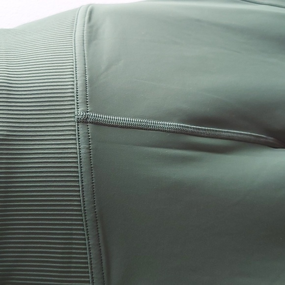 NWT Lululemon Train Free High Rise Crop 23" - Picture 7 of 8